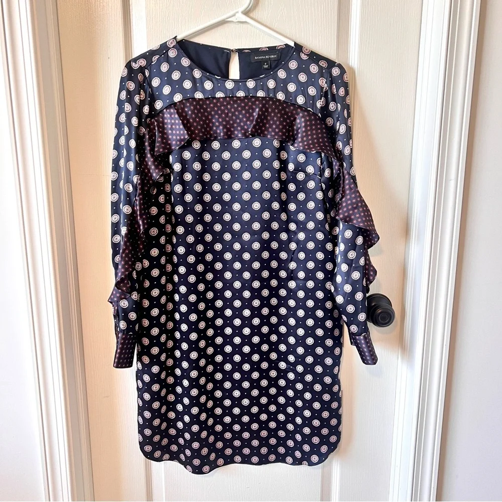BANANA REPUBLIC Luxurious Silk Printed Long Sleeve Shift Dress—SZ. 2